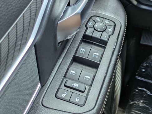 New 2026 RAM 3500 Big Horn AWD/4WD image 18