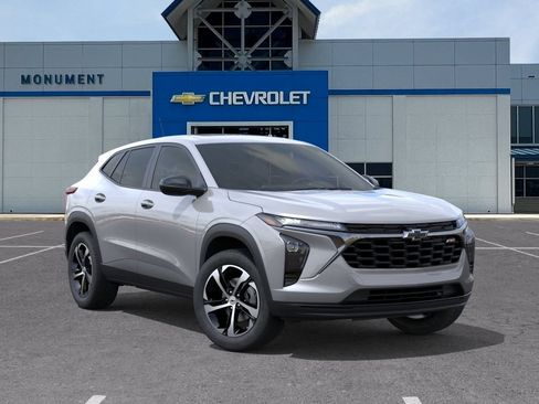 New 2026 Chevrolet Trax RS w/ Sunroof Package FWD image 7