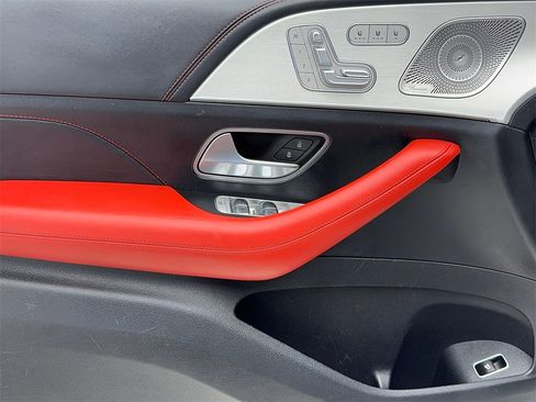 Used 2021 Mercedes-Benz GLE 63 AMG S image 40