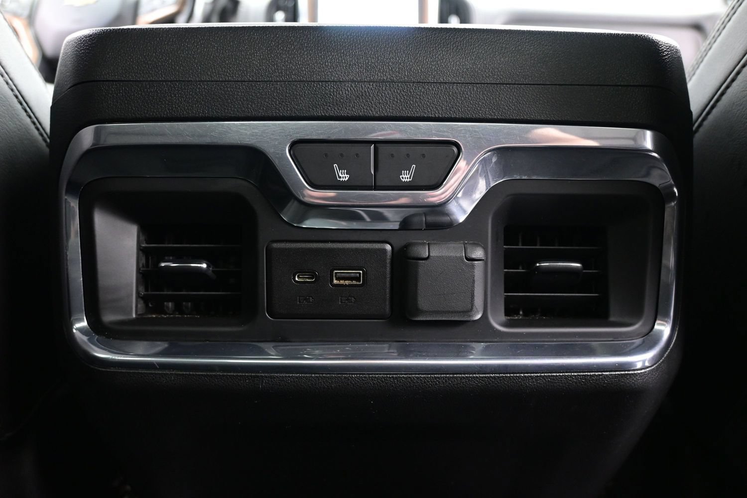 Used 2020 Chevrolet Silverado 3500 High Country w/ Technology Package AWD/4WD image 20