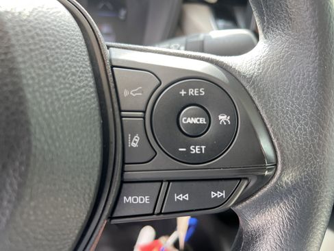 Certified 2022 Toyota Corolla LE image 11