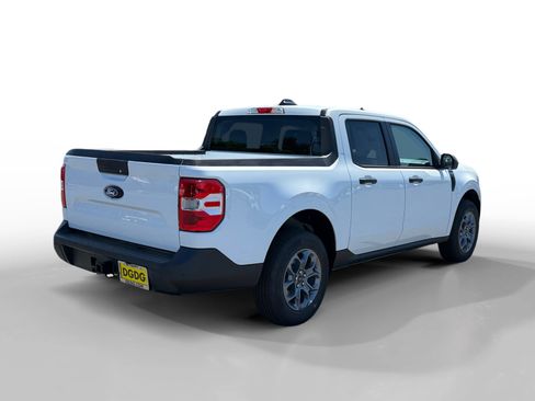 New 2026 Ford Maverick XLT FWD image 5