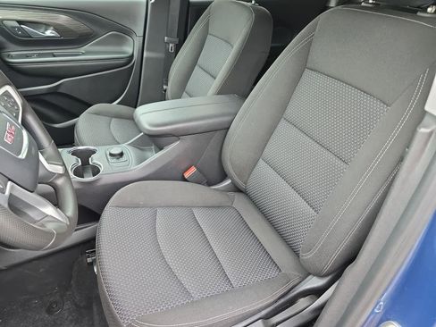Used 2024 GMC Terrain SLE AWD/4WD image 17
