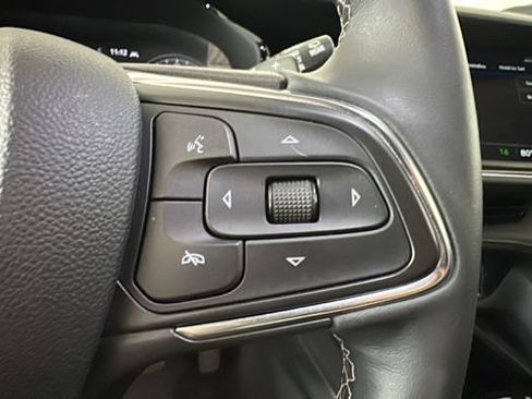 Used 2023 Buick Envision Essence AWD/4WD image 16