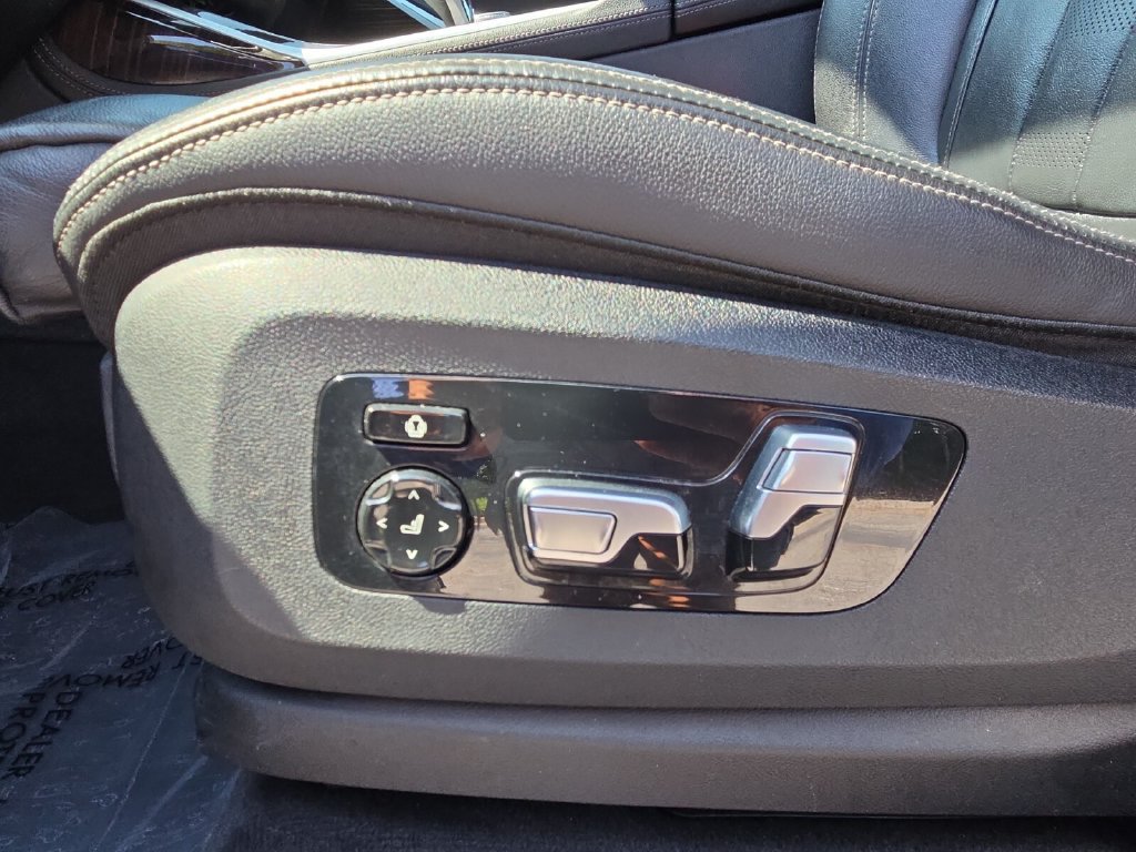 Used 2020 BMW X7 M50i w/ Executive Package AWD/4WD image 11