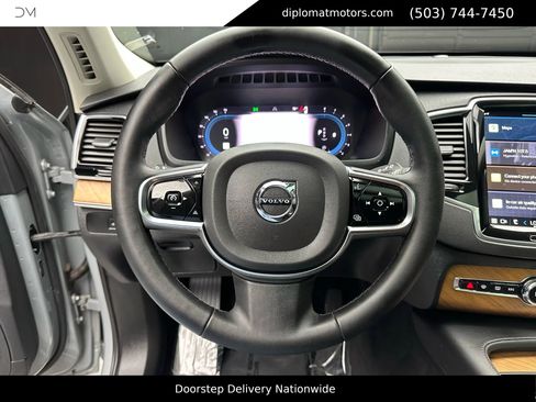 Used 2024 Volvo XC90 B6 Plus image 23