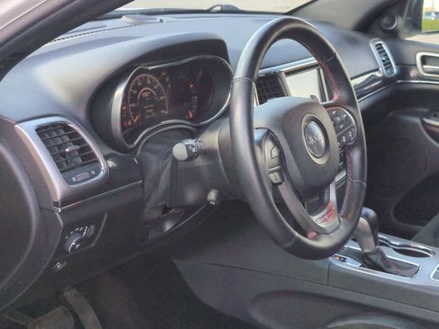 Used 2017 Jeep Grand Cherokee Trailhawk w/ Trailhawk Luxury Group image 10