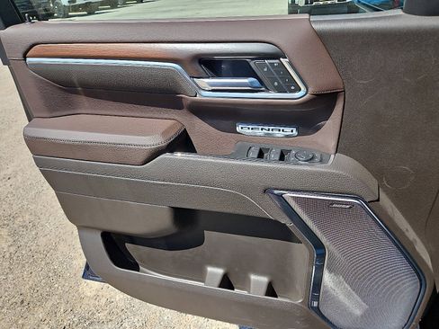 New 2026 GMC Sierra 1500 Denali w/ Denali Reserve Package image 15