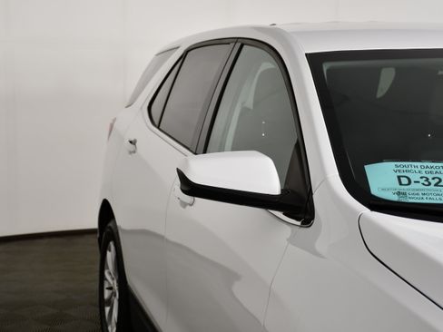 Used 2020 Chevrolet Equinox LT AWD/4WD image 14