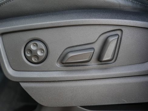 Certified 2023 Audi Q5 e Premium Plus w/ Premium Plus Package image 23