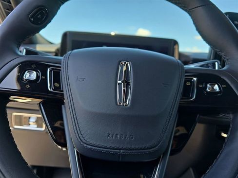 Used 2025 Lincoln Aviator Black Label image 23