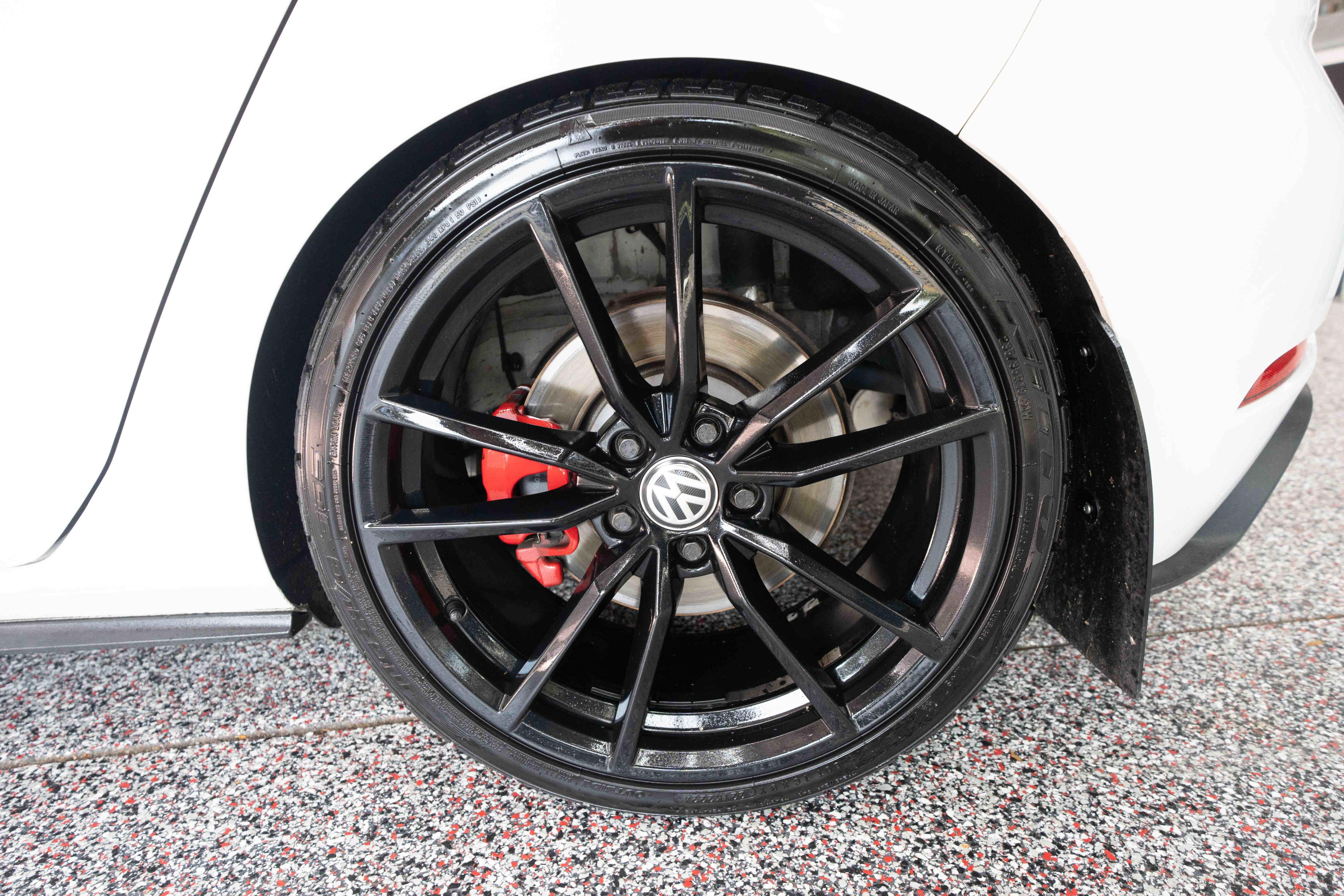 Used 2019 Volkswagen Golf 4-Door FWD image 28