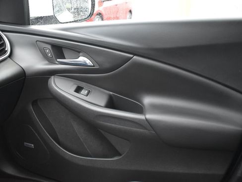 Used 2017 Chevrolet Volt Premier w/ Driver Confidence II Package image 24