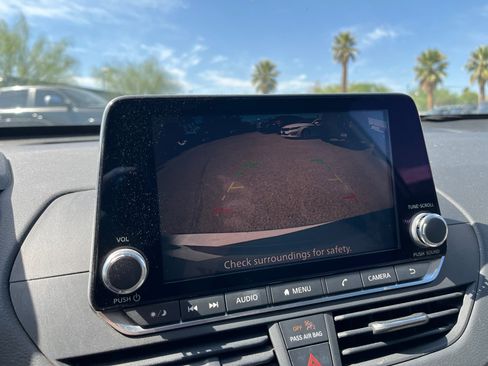 Used 2020 Nissan Altima 2.5 S FWD image 23