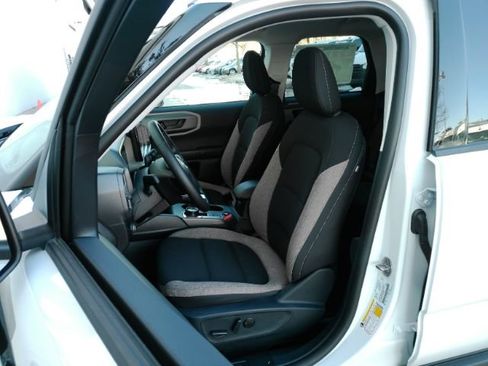 Used 2025 Ford Bronco Sport Big Bend w/ Convenience Package image 16