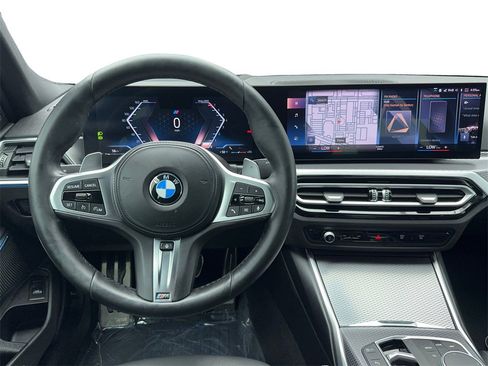 Used 2023 BMW 330i xDrive Sedan w/ M Sport Package image 17