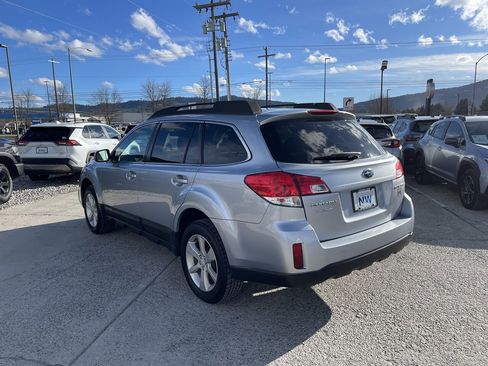 Used 2013 Subaru Outback 2.5i Premium w/ All-Weather Pkg image 36
