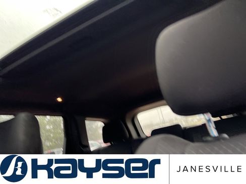 Used 2018 Jeep Grand Cherokee Laredo image 16