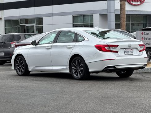 Used 2022 Honda Accord EX-L image 5