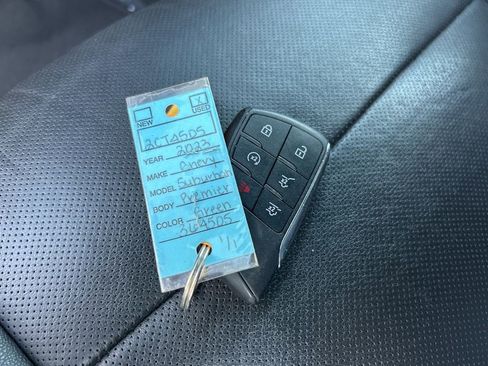 Used 2023 Chevrolet Suburban Premier image 36