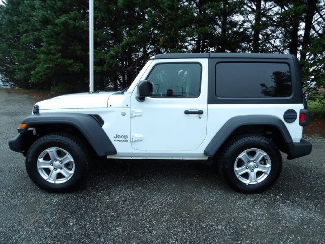 Used 2021 Jeep Wrangler Sport AWD/4WD image 2