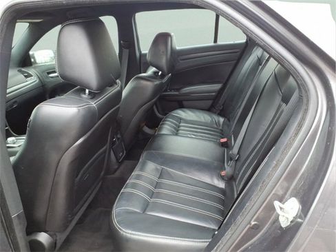 Used 2016 Chrysler 300 S image 8