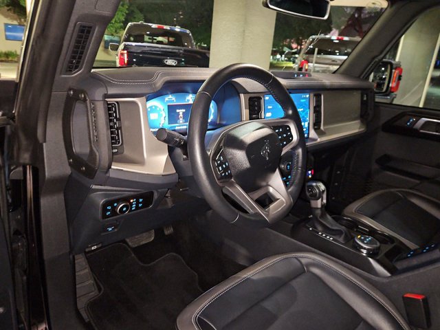 Used 2025 Ford Bronco Outer Banks AWD/4WD image 8