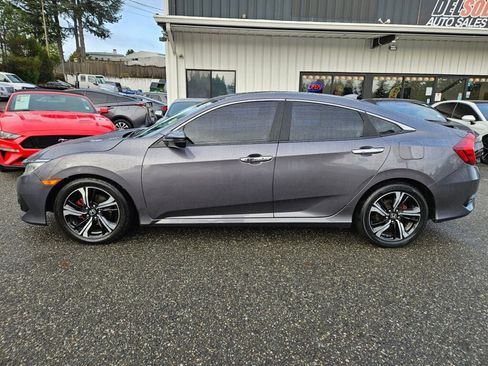 Used 2016 Honda Civic Touring image 11