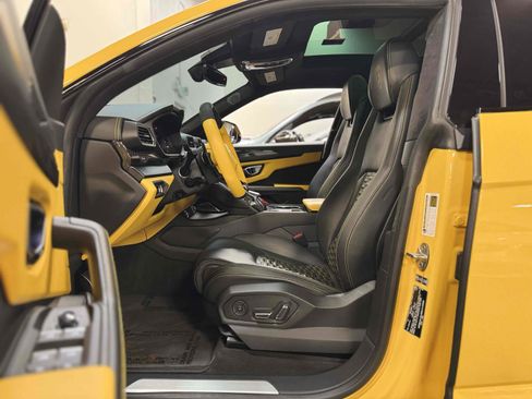 Used 2021 Lamborghini Urus image 5