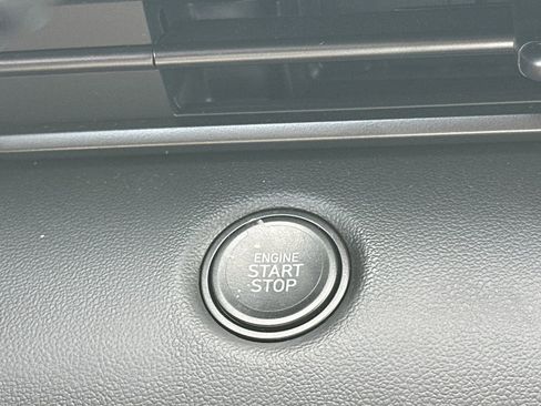 New 2025 Hyundai Elantra Sport image 30