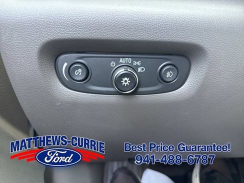 Used 2020 Chevrolet Traverse LT w/ LT Premium Package FWD image 27