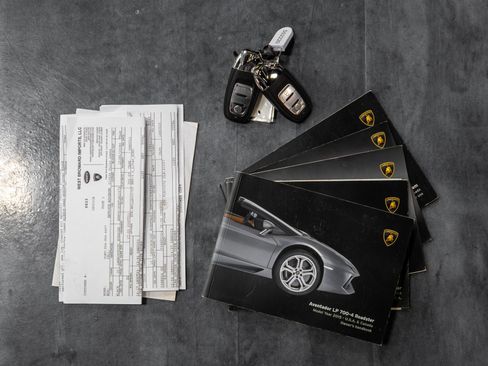 Used 2015 Lamborghini Aventador LP 700-4 image 94