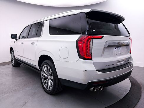 Used 2022 GMC Yukon XL Denali w/ Denali Ultimate Package image 17