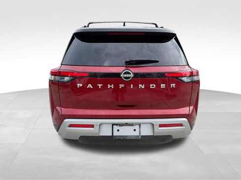 Used 2022 Nissan Pathfinder SL FWD image 7