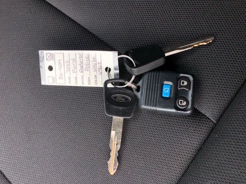 Used 2022 Ford Explorer 4WD Police Interceptor image 32