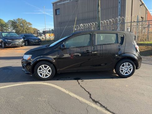Used 2020 Chevrolet Sonic LT image 4