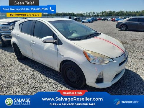 Used 2014 Toyota Prius C Two FWD image 5