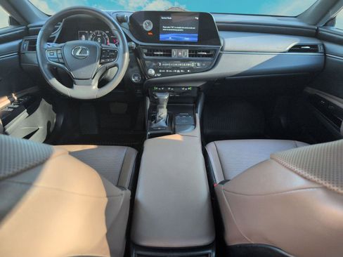 Certified 2022 Lexus ES 350 w/ Premium Package image 22