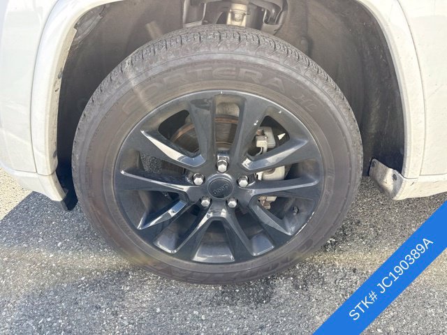 Used 2018 Jeep Grand Cherokee Altitude AWD/4WD image 4