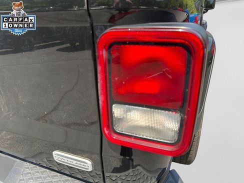 Used 2022 Jeep Gladiator Overland w/ Popular Equipment Package AWD/4WD image 19