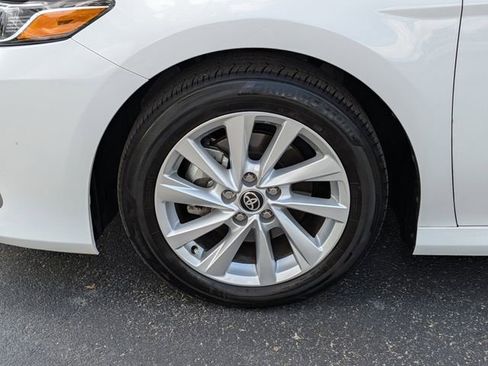 Used 2023 Toyota Camry LE w/ Convenience Package FWD image 11