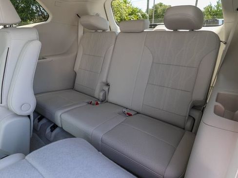 New 2026 Buick Enclave Avenir w/ Super Cruise Package FWD image 29