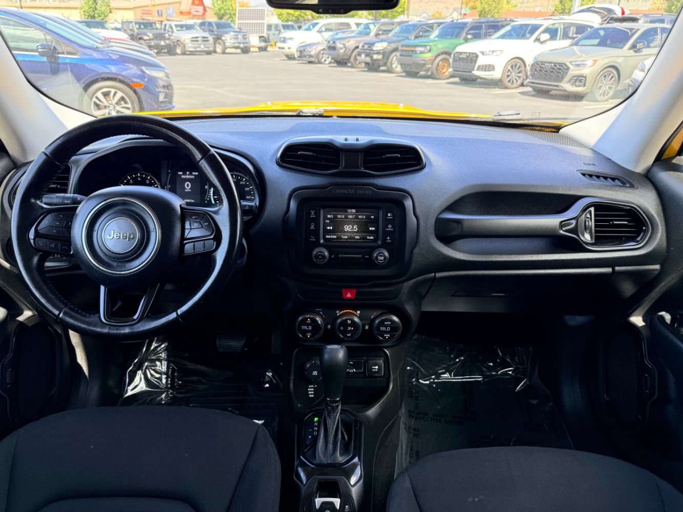 Used 2017 Jeep Renegade Altitude AWD/4WD image 15