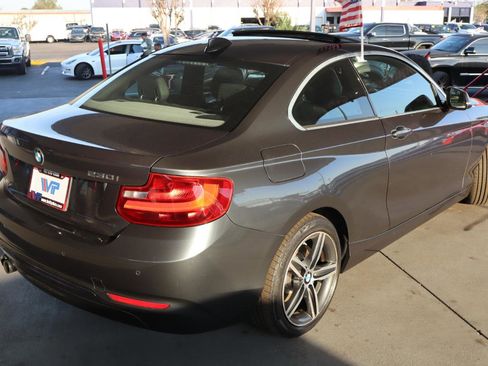 Used 2017 BMW 230i Coupe image 5