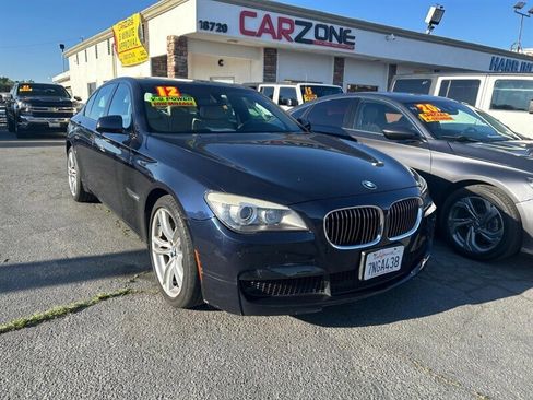 Used 2012 BMW 750i w/ M Sport Pkg RWD image 24