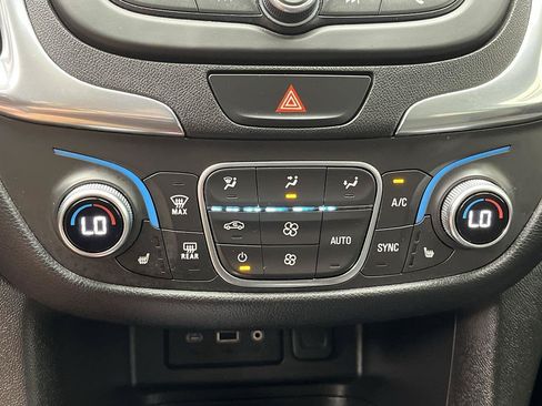 Used 2019 Chevrolet Equinox LT AWD/4WD image 19