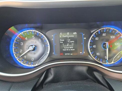 Used 2023 Chrysler Voyager LX FWD image 12