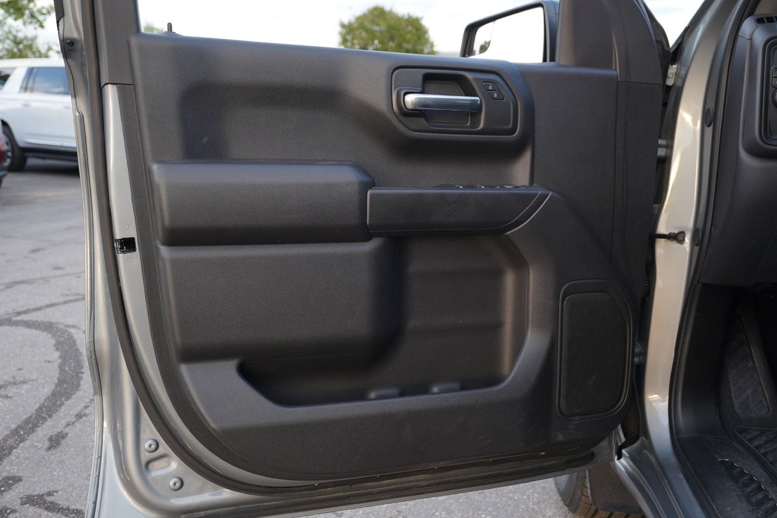 Used 2024 Chevrolet Silverado 1500 Custom w/ LPO, Dark Essentials Package RWD image 19