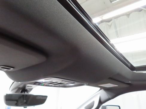 Used 2023 Chevrolet Silverado 3500 High Country w/ Z71 Off-Road Package image 30