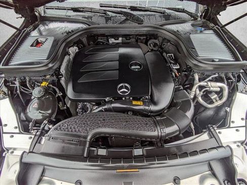 Used 2023 Mercedes-Benz GLC 300 4MATIC Coupe image 21